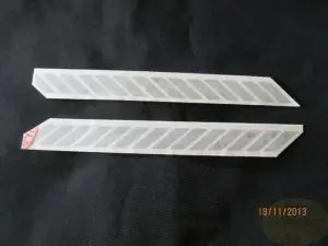 Aufkleber Seitendeckel V65 Lario(schwarze Streifen) Markenprodukt