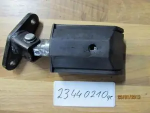 Fußraste vorne rechts Nevada i.E. gebraucht Expressversand