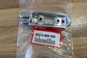 Highlight Fußrastenträger Honda rechts