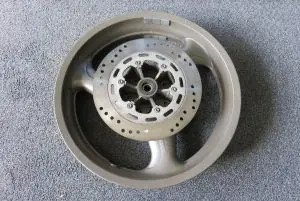 Hinterrad Breva 750 gebraucht Aktuell