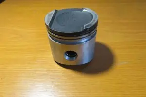 Kolben nackt V35 (A) für 15mm Kolbenbolzen Highlight