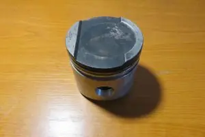 Kolben nackt V35 (C) für 15mm Kolbenbolzen Preiswert