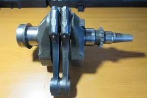 Kurbelwelle V65 Lario mit Pleuel gebraucht Solange Der Vorrat Reicht