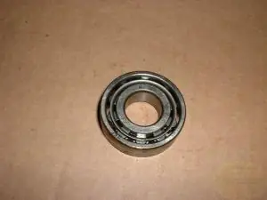 Lager Getriebeabtriebswelle vorneV65 Beliebt