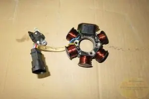 Solange Der Vorrat Reicht Lichtmaschinenstator/Ankerplatte/Zündgrundplatte, (Kokusan)