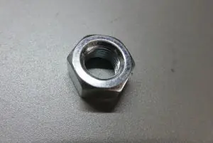 Billig Mutter Motorsteckachse gr.Mod M12X1.25