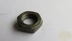 Aktuell Mutter Steckachse gr.Mod/Lario gebraucht