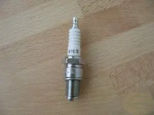 NGK BP8ES Florida -86,V50 lll,V65 Preisknaller