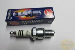 NGK BR8EIX V35-V75 2 Ventiler Markenware