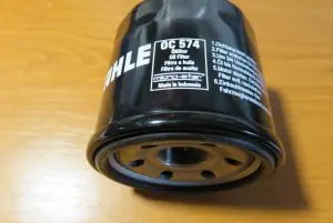 Aktuell Ölfilter Suzuki GSF 600/1200 / Aprilia RSV4OC574