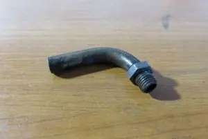 Neue Ware Rohr 90 Grad Vergaserd. M6x0.75 gebr.