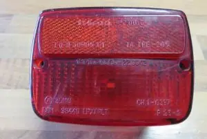 Rücklicht kpl. V65 TT gebraucht Zertifiziert
