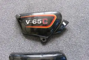 Knallerangebot Seitendeckel V65 C rechts schwarz gebraucht