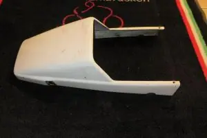 Gratis Versand Sitzbankbürzel V65 TT,weiß gebraucht