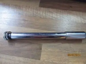 Expressversand Steckachse vorn 750X gebraucht