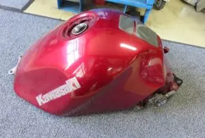 Versand Am Gleichen Tag Tank Kawasaki ZZR600 ab '93 neu beschichtet