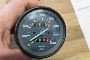 Tacho V75, Quota, ...gebraucht Nur Für Kurze Zeit