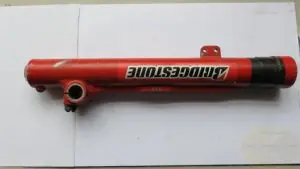 Tauchrohr V65 TT rechts gebraucht Zertifiziert