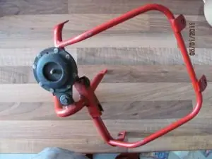 Jetzt Bestellen Verkleidungshalter 650 NTX rot gebraucht