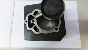 Finale Aktion Zylinder komplett 750er 2-Ventil schwarz gebraucht